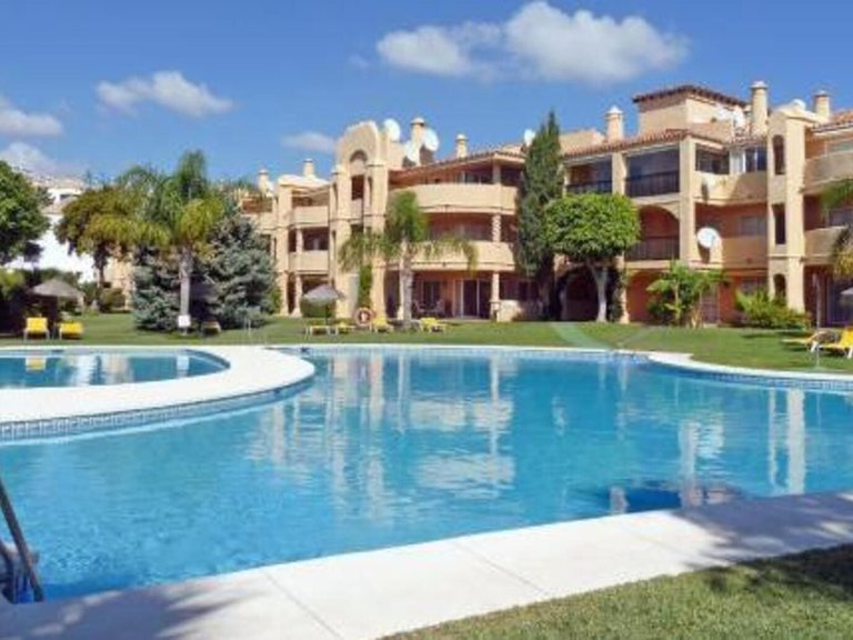 Apartment for Sale in Calahonda, Malaga 17