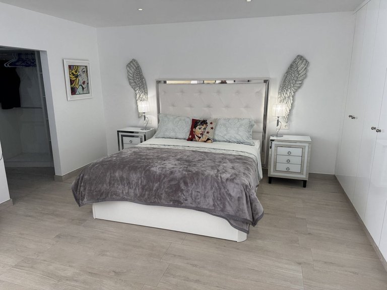Villa for Sale in Estepona, Malaga 5