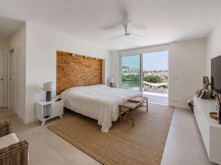 Villa for Sale in Torrequebrada, Malaga 15