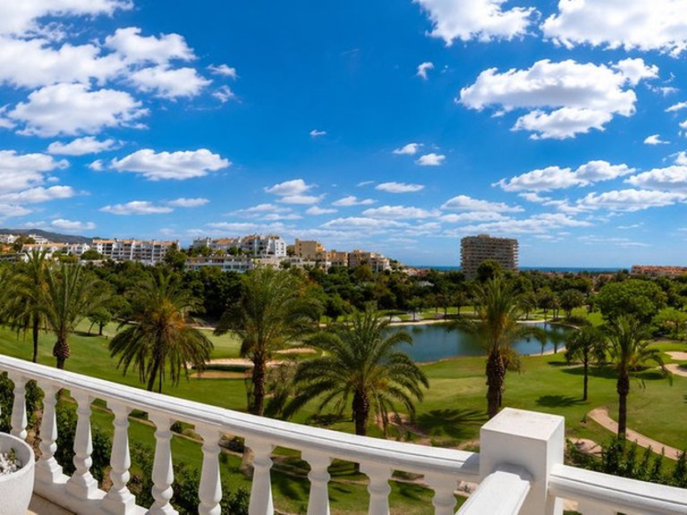 Villa for Sale in Torrequebrada, Malaga 18