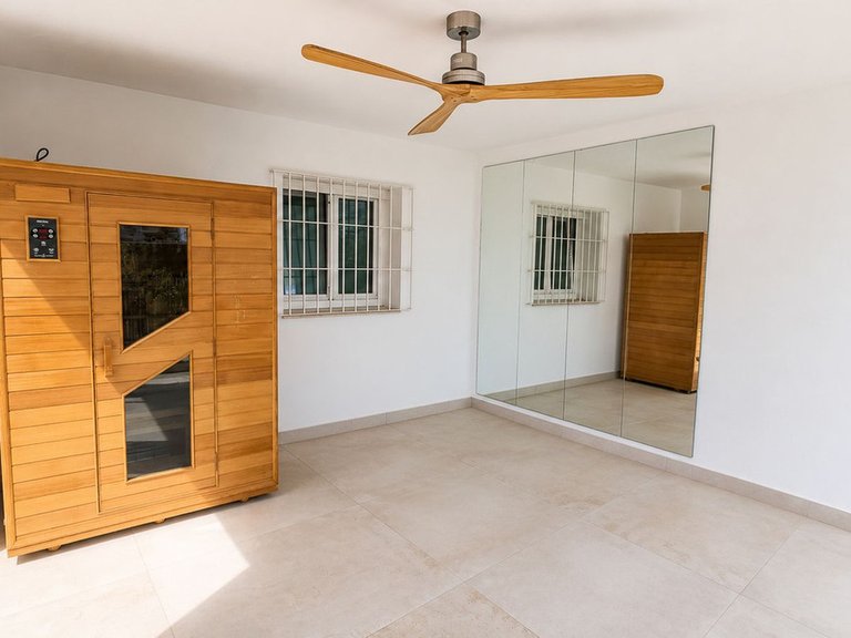 Villa for Sale in Torrequebrada, Malaga 28