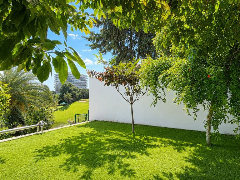 Villa for Sale in Torrequebrada, Malaga 30