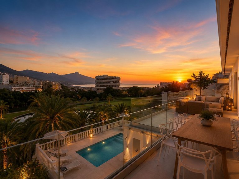 Villa for Sale in Torrequebrada, Malaga 37