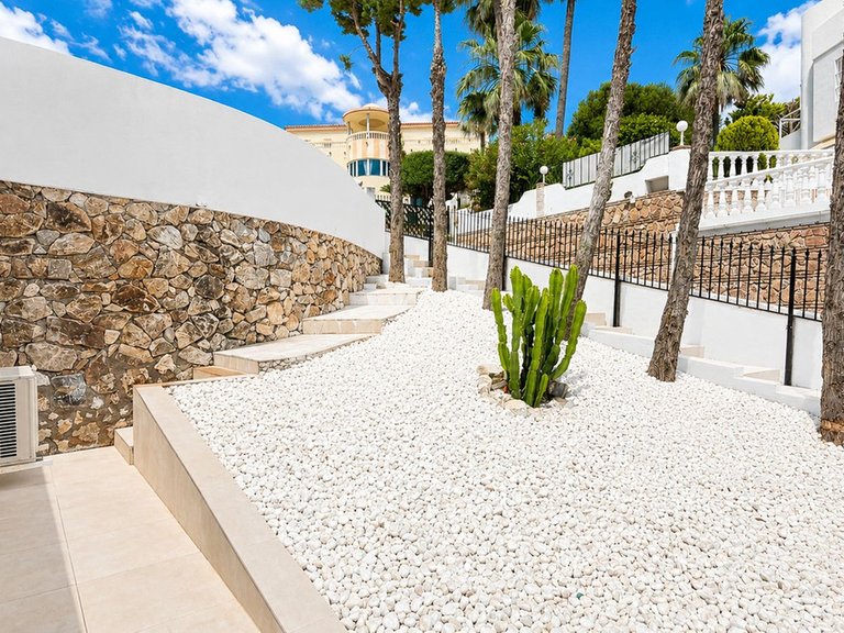 Villa for Sale in Torrequebrada, Malaga 4