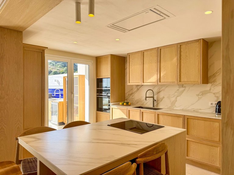 Apartment for Sale in Nueva Andalucía, Malaga 4
