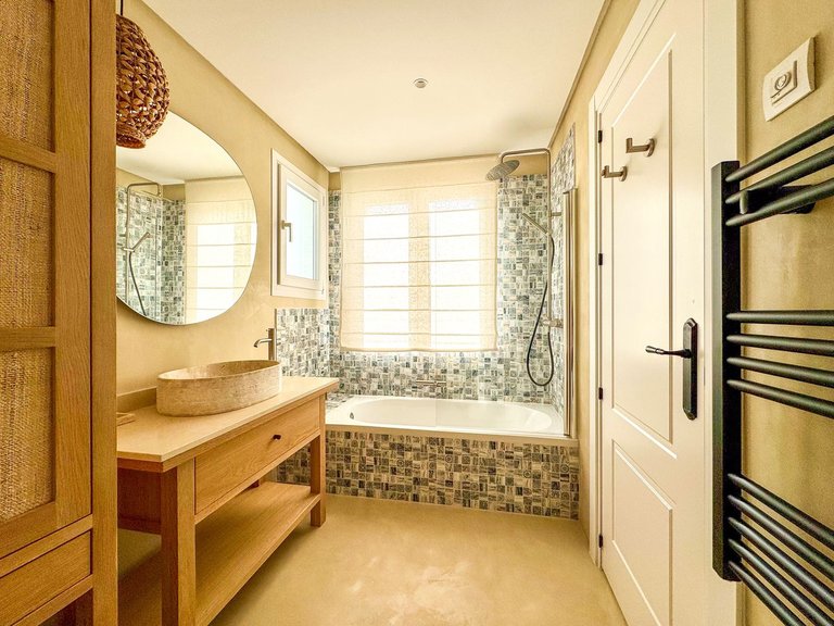 Apartment for Sale in Nueva Andalucía, Malaga 71