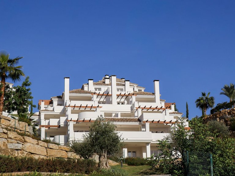 Apartment for Sale in Nueva Andalucía, Malaga 81