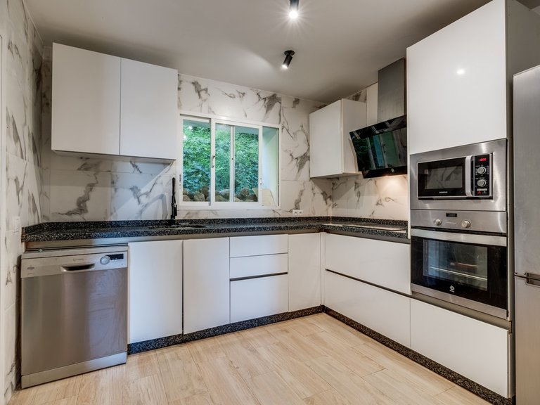Apartment for Sale in La Quinta, Malaga 2