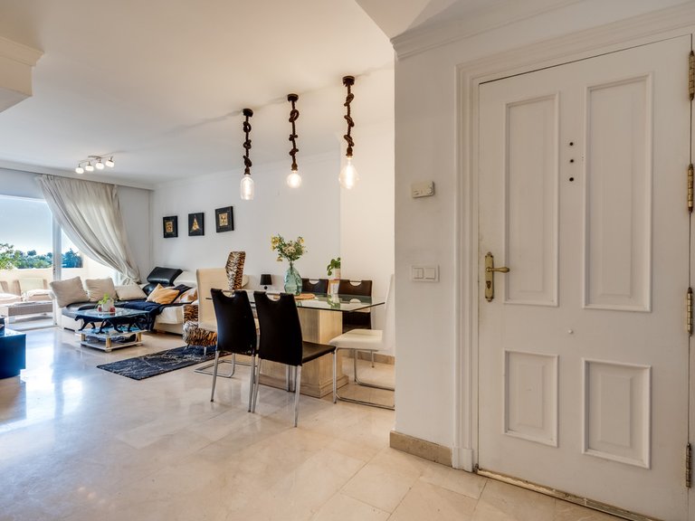 Apartment for Sale in La Quinta, Malaga 6