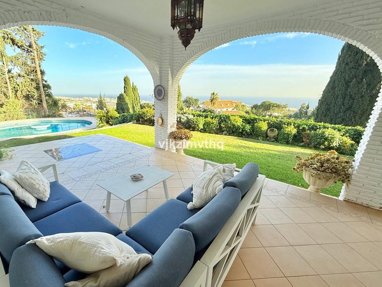 Villa for Sale in Benalmadena Pueblo, Malaga 2