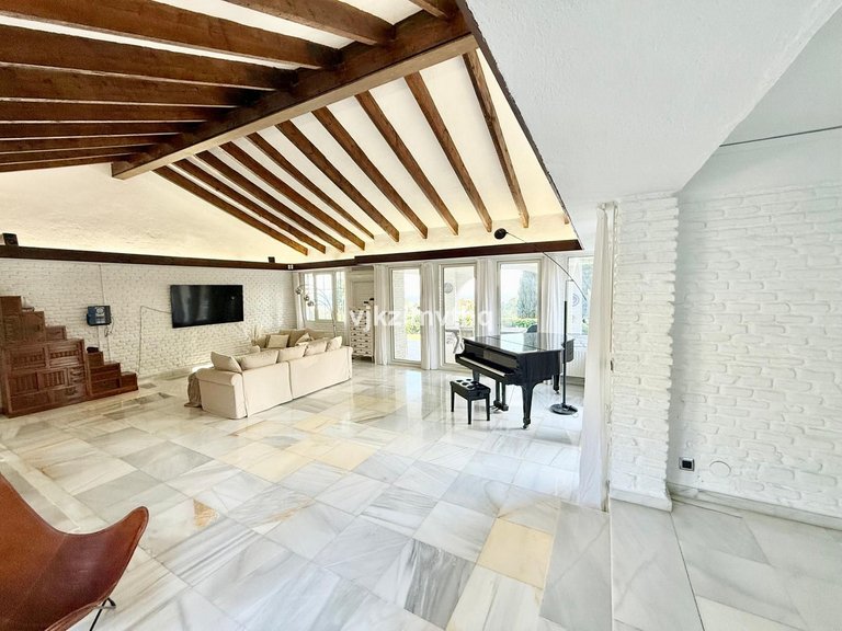 Villa for Sale in Benalmadena Pueblo, Malaga 20