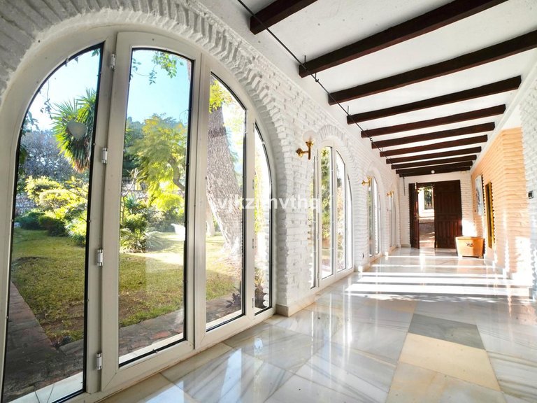 Villa for Sale in Benalmadena Pueblo, Malaga 5
