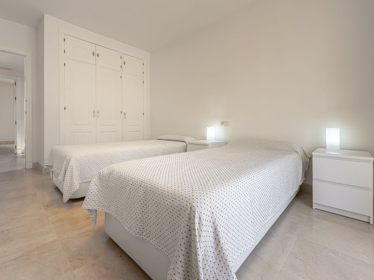 Villa for Sale in Nueva Andalucía, Malaga 22