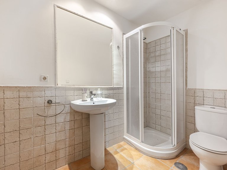 Villa for Sale in Nueva Andalucía, Malaga 38