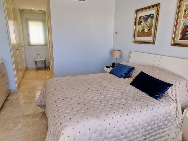 Villa for Sale in Cabopino, Malaga 12