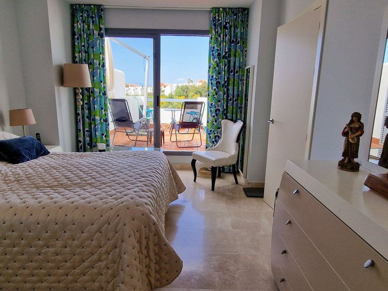 Villa for Sale in Cabopino, Malaga 13