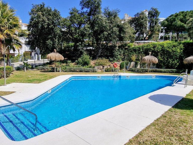 Villa for Sale in Cabopino, Malaga 26