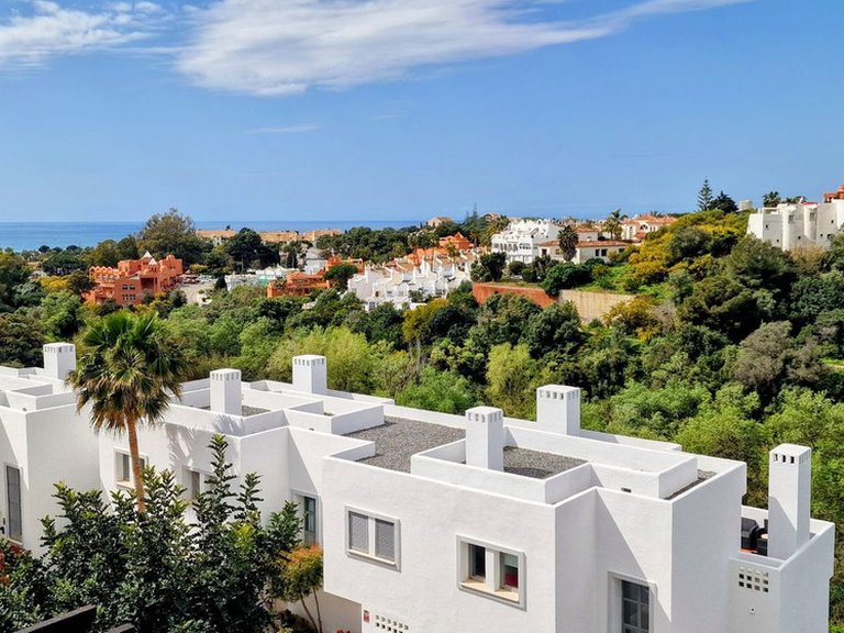 Villa for Sale in Cabopino, Malaga 27