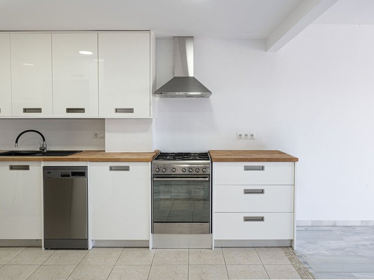 Apartment for Sale in Benalmadena, Malaga 8