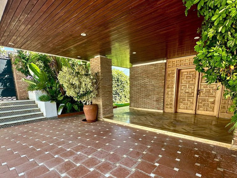Villa for Sale in Nueva Andalucía, Malaga 33