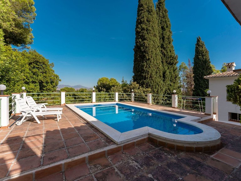 Villa for Sale in Alhaurín El Grande, Malaga 17