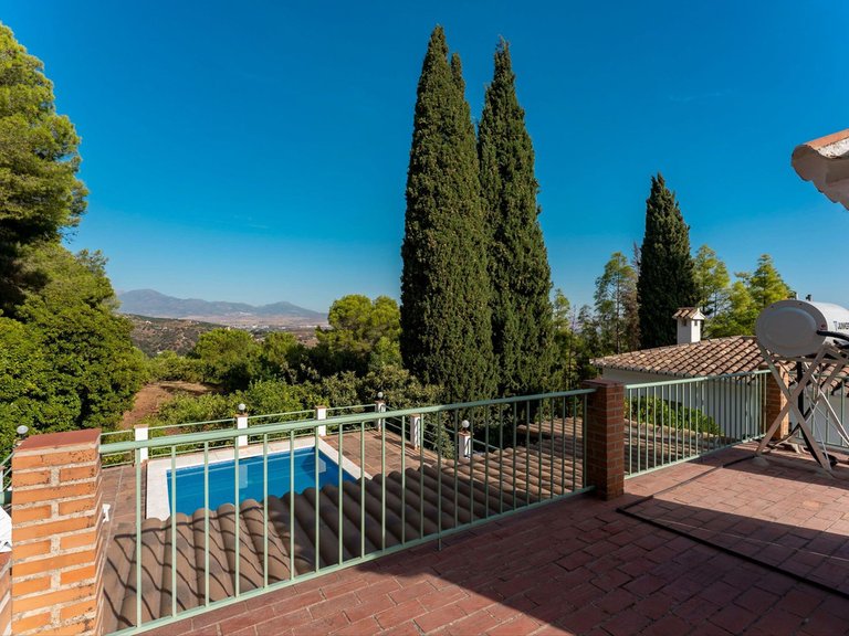 Villa for Sale in Alhaurín El Grande, Malaga 19