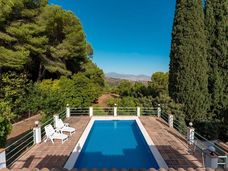 Villa for Sale in Alhaurín El Grande, Malaga 20