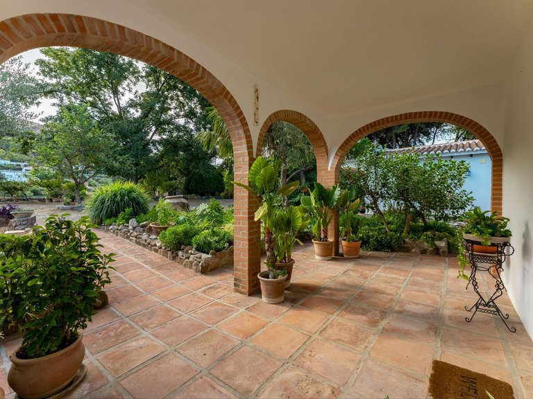 Villa for Sale in Alhaurín El Grande, Malaga 23