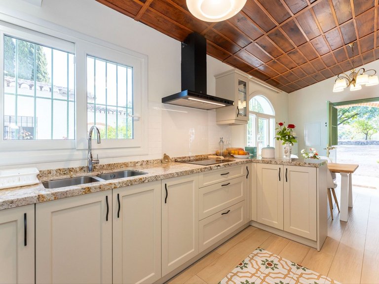 Villa for Sale in Alhaurín El Grande, Malaga 3