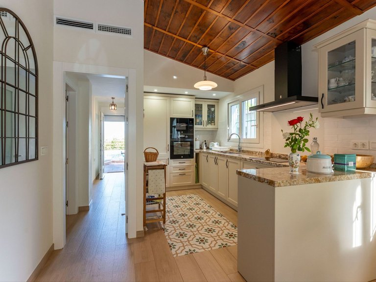 Villa for Sale in Alhaurín El Grande, Malaga 4