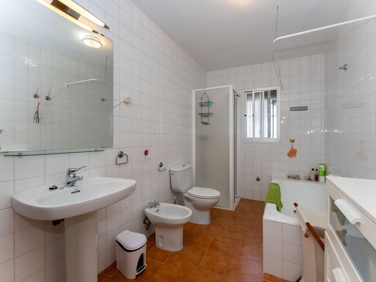 Villa for Sale in Alhaurín El Grande, Malaga 44