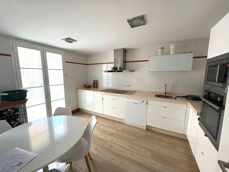 Villa for Sale in Torremolinos, Malaga 11