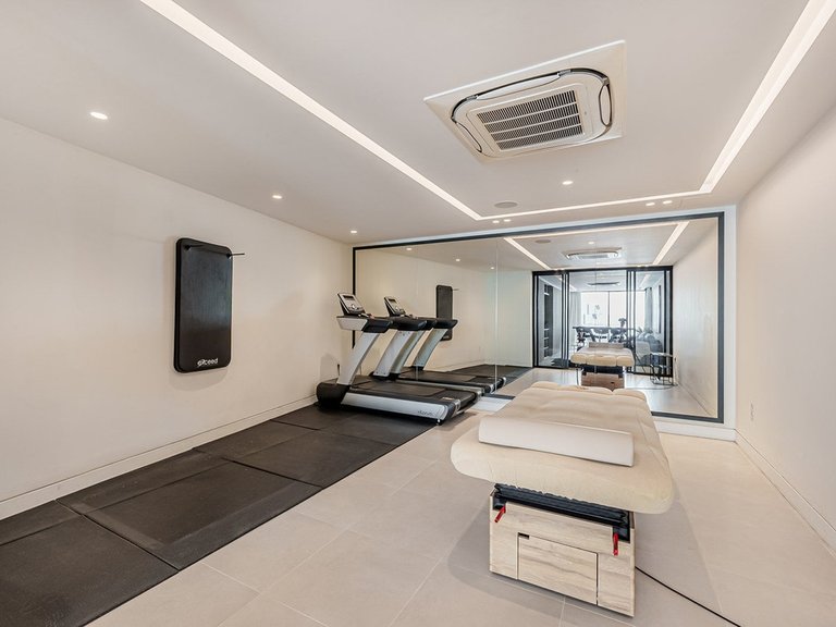 Villa for Sale in Nueva Andalucía, Malaga 31