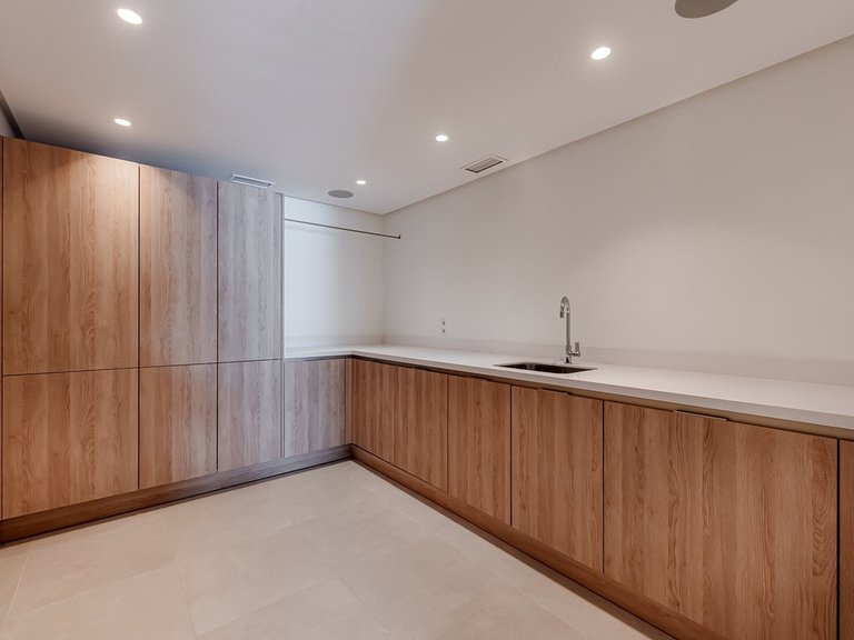 Villa for Sale in Nueva Andalucía, Malaga 33