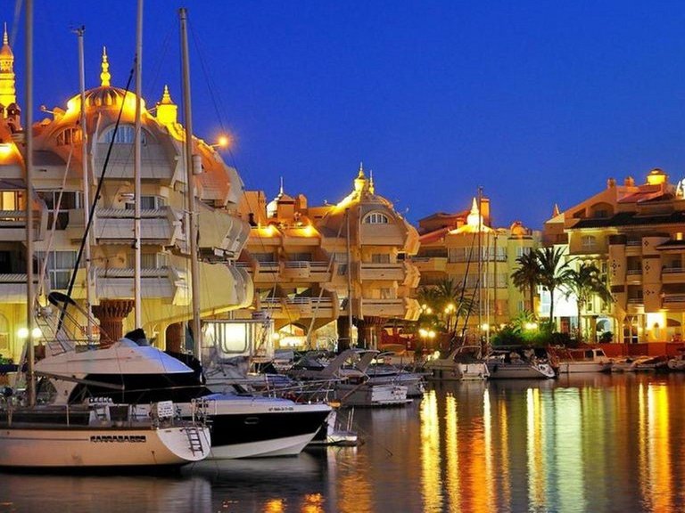 Penthouse for Sale in Benalmadena Costa, Malaga 11