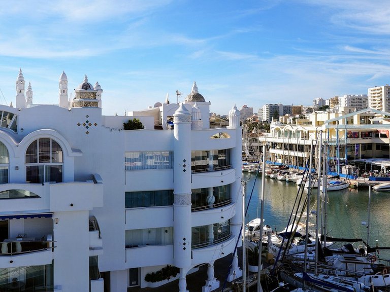 Apartment for Sale in Benalmadena Costa, Malaga 1
