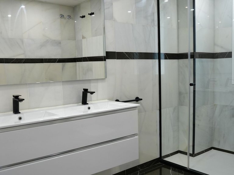 Apartment for Sale in Benalmadena Costa, Malaga 19