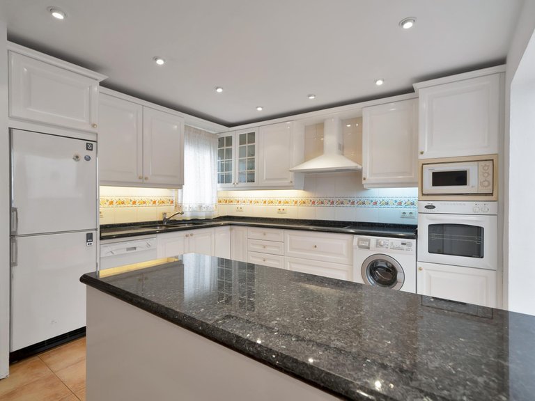 Apartment for Sale in Marbella, Malaga 16