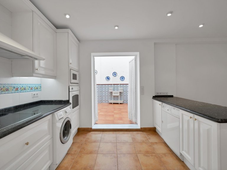 Apartment for Sale in Marbella, Malaga 20