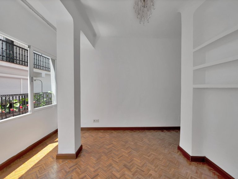 Apartment for Sale in Marbella, Malaga 29