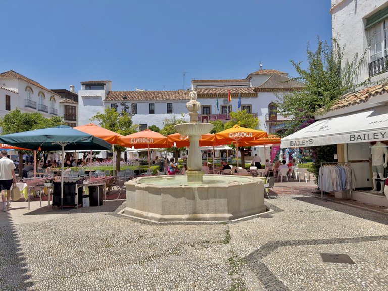 Apartment for Sale in Marbella, Malaga 39