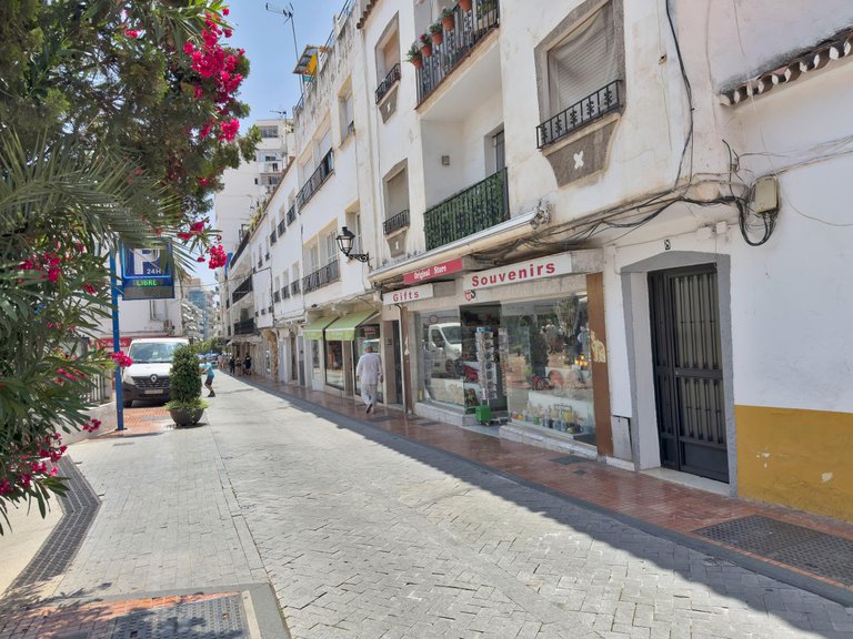 Apartment for Sale in Marbella, Malaga 43