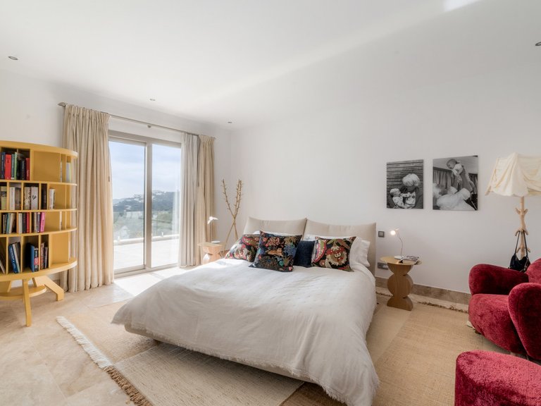 Villa for Sale in Benahavís, Malaga 16
