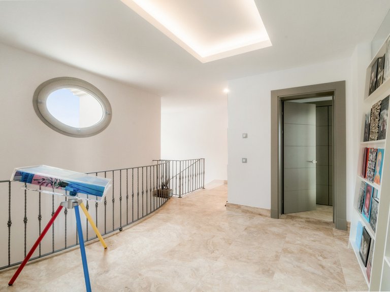 Villa for Sale in Benahavís, Malaga 23
