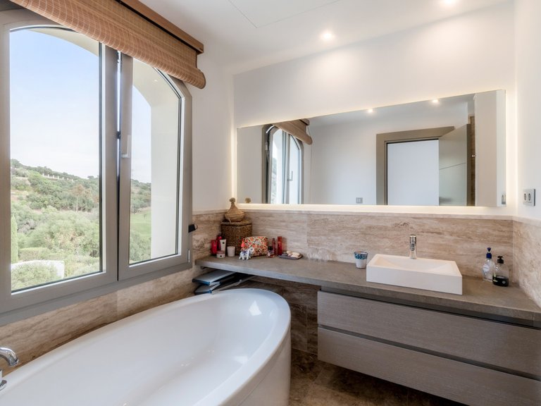 Villa for Sale in Benahavís, Malaga 27