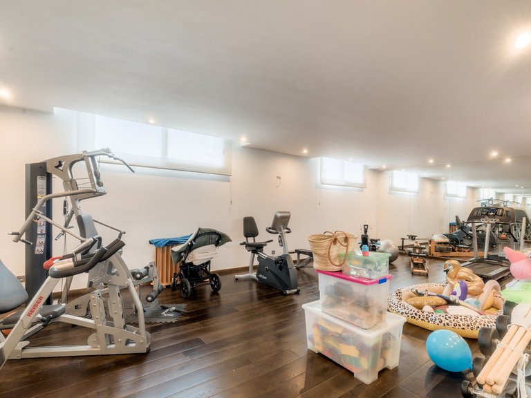Villa for Sale in Benahavís, Malaga 34