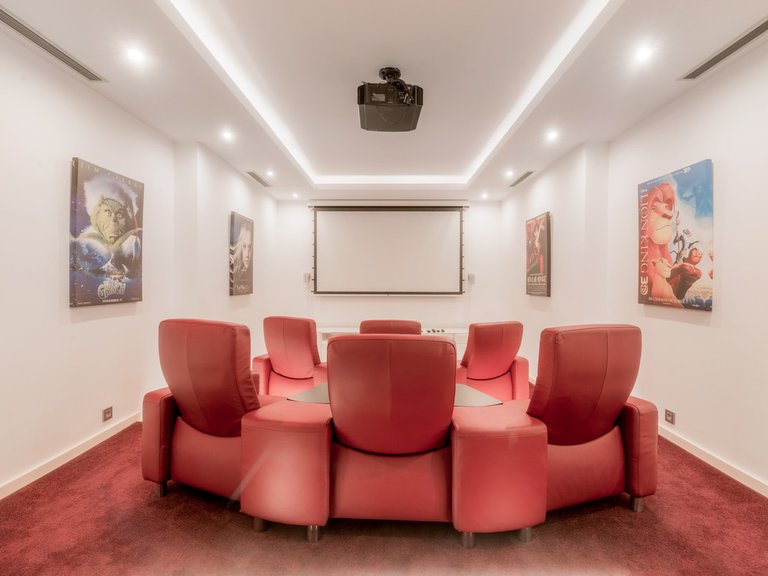 Villa for Sale in Benahavís, Malaga 36