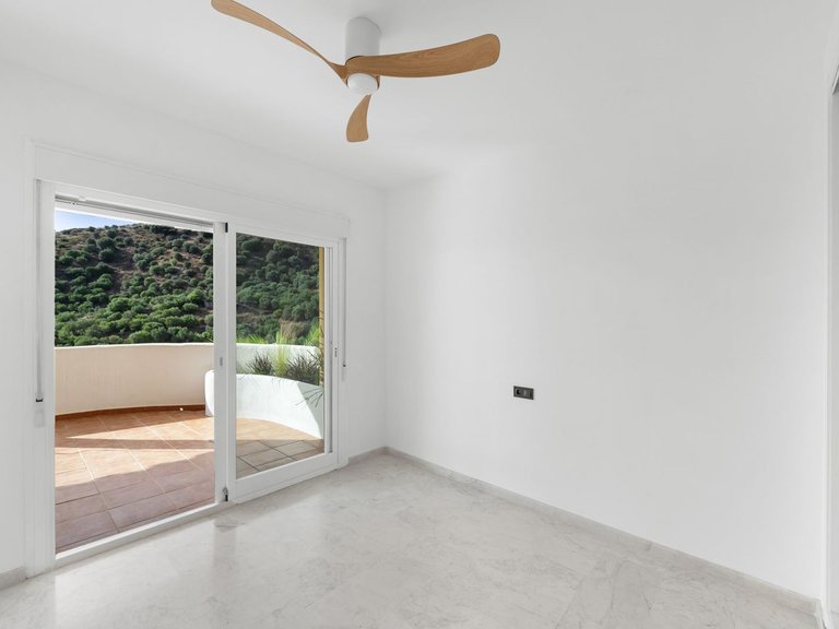 Apartment for Sale in Calahonda, Malaga 2