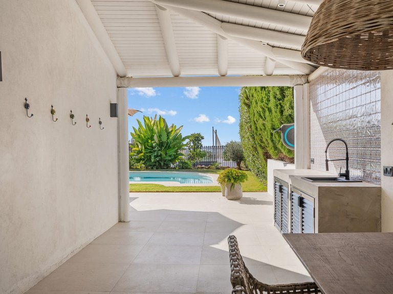 Villa for Sale in Nueva Andalucía, Malaga 26