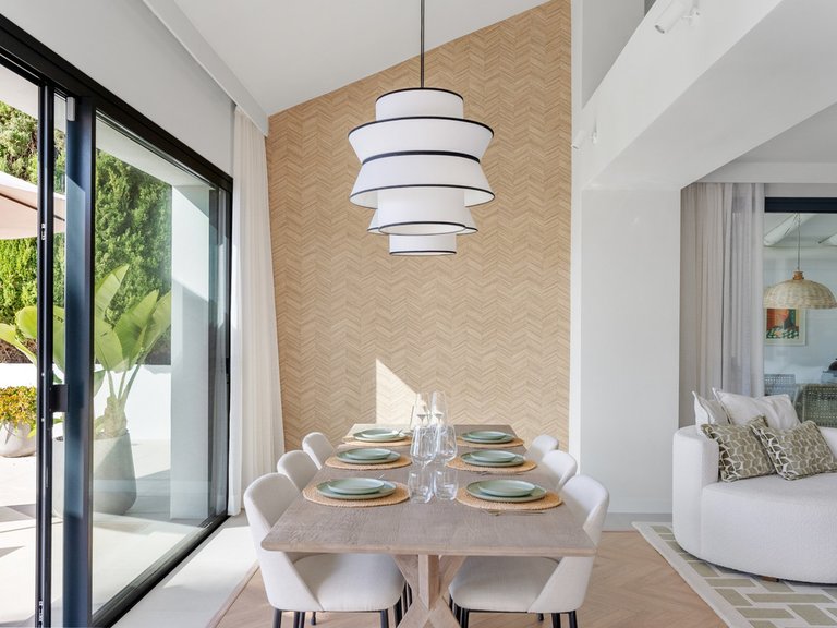 Villa for Sale in Nueva Andalucía, Malaga 9